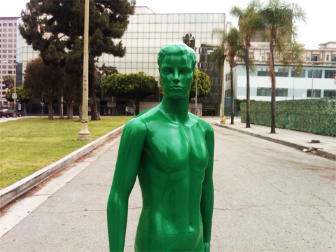 statues3